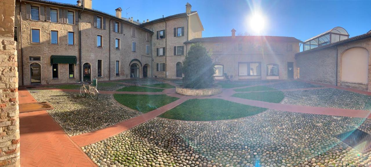 La Rocca Luxury Apartment Parma Eksteriør billede