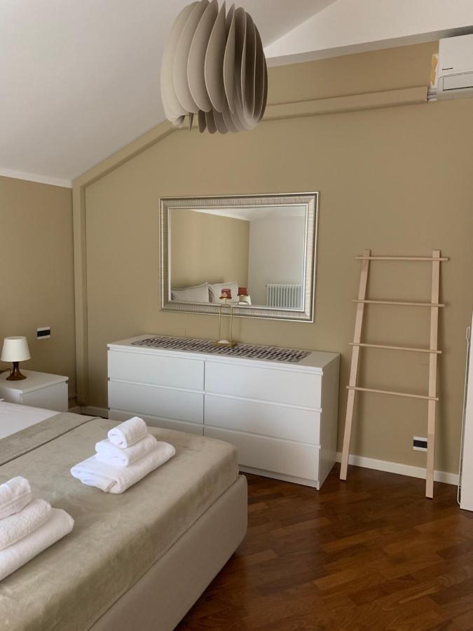 La Rocca Luxury Apartment Parma Eksteriør billede